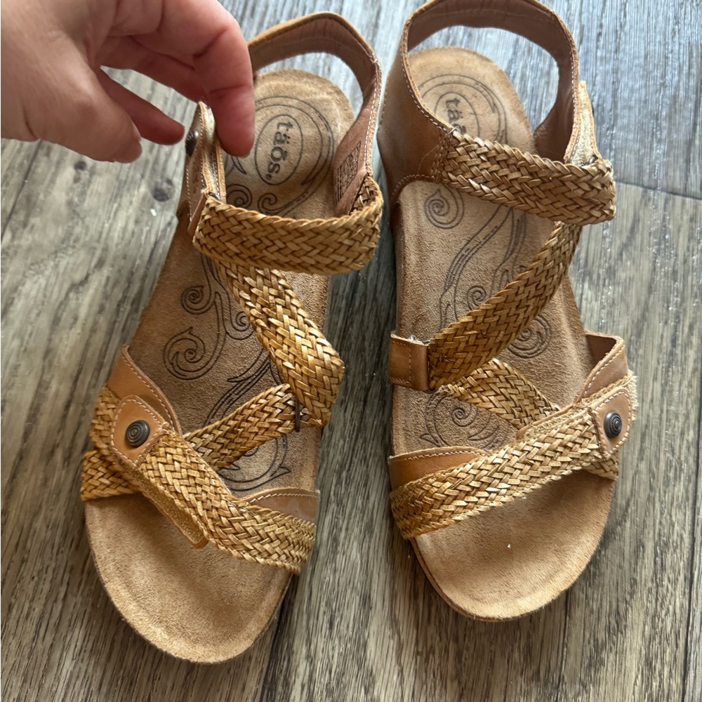 Taos adjustable sandals
